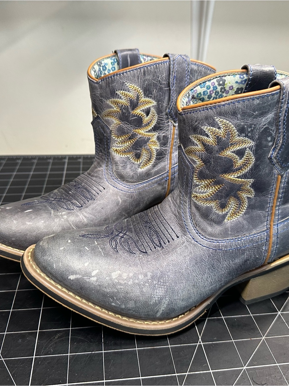 Laredo Western Shortie Boots in Distressed Blue with Yellow Embroidery